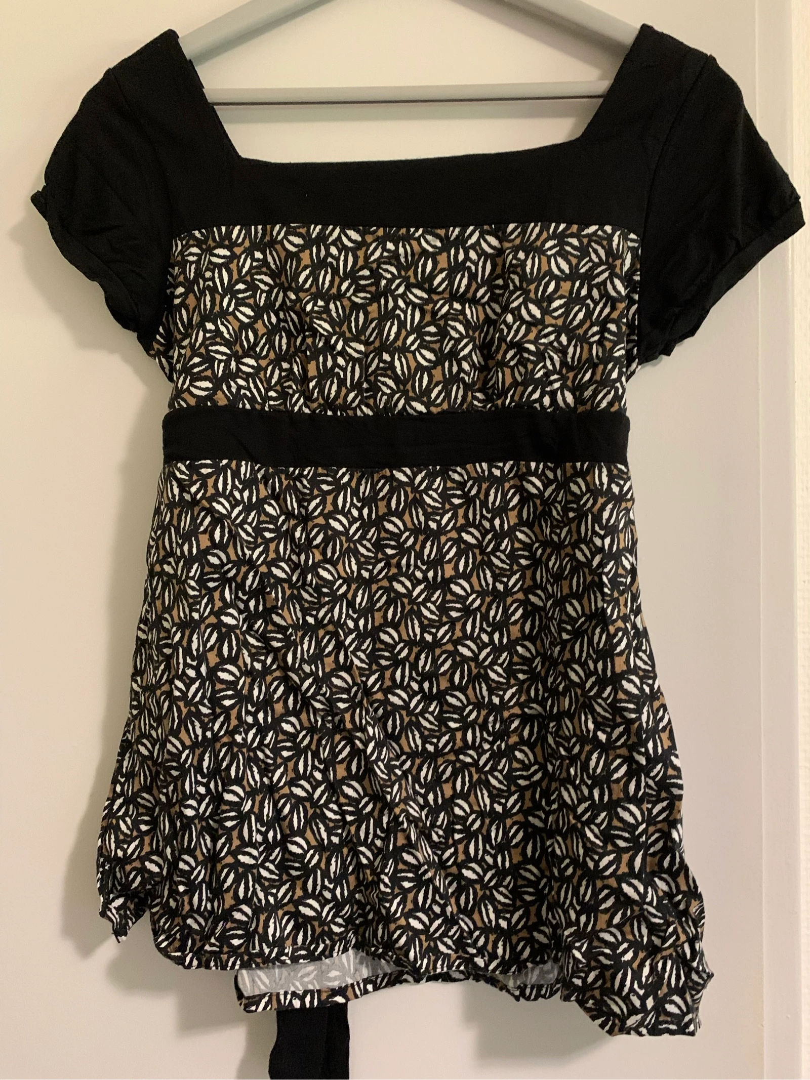 Tee shirt Camaieur noir motif 